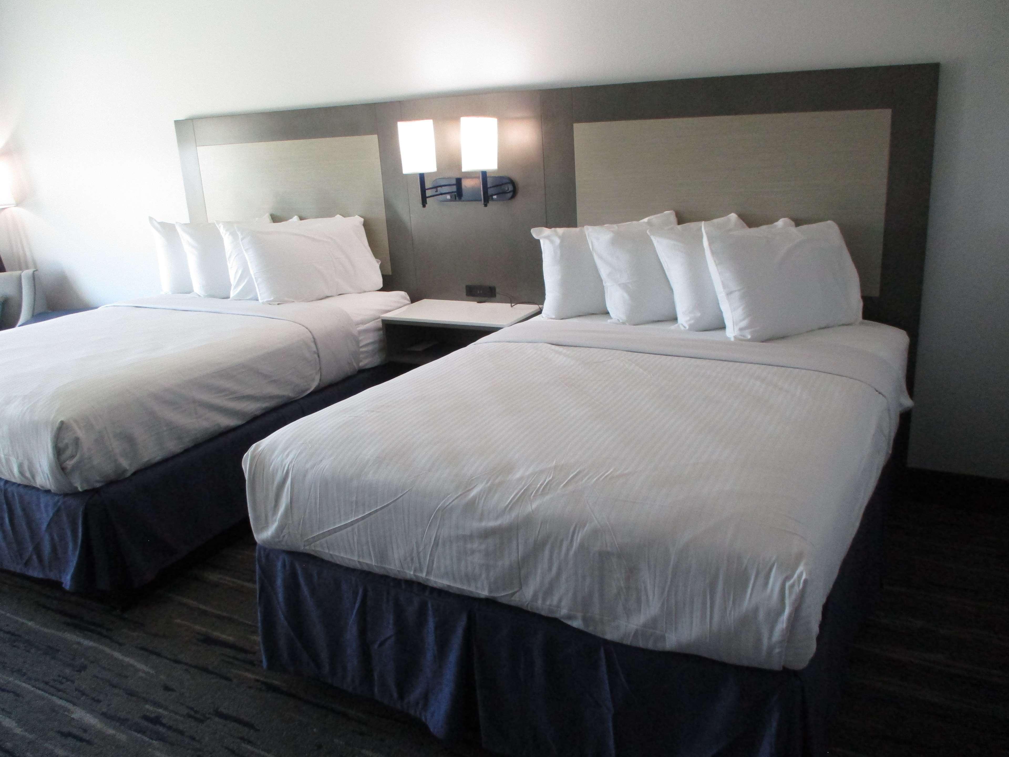 Best Western Plus Choctaw Inn & Suites Exterior photo